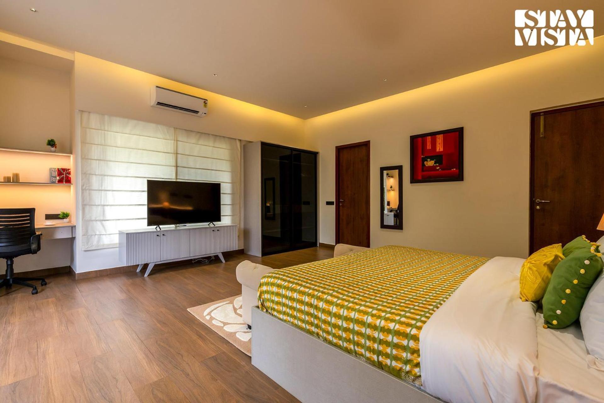 Stayvista At M Villa With Breakfast Included Бангалор Экстерьер фото